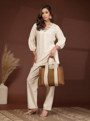 Anekaant Sutra Soil Olive Green Canvas Colorblocked Handheld Bag