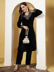 Lotus Floral Embellished Velvet Potli