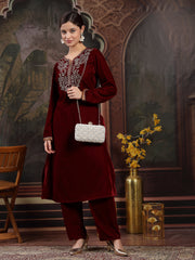 Opal Thread Faux Silk Scallop Beaded Clutch