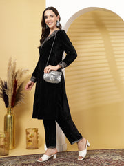 Mosaic Mosaic Embellished Metal Clutch