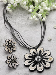 Floral Paper Quilling Necklace & Earrings