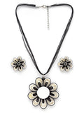 Floral Paper Quilling Necklace & Earrings